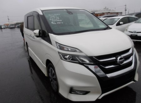 2017 Nissan Serena - photo 2