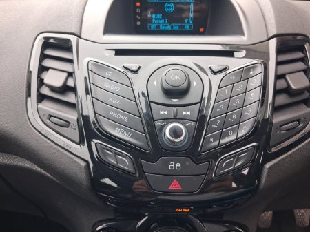 2014 Ford Fiesta - photo 11