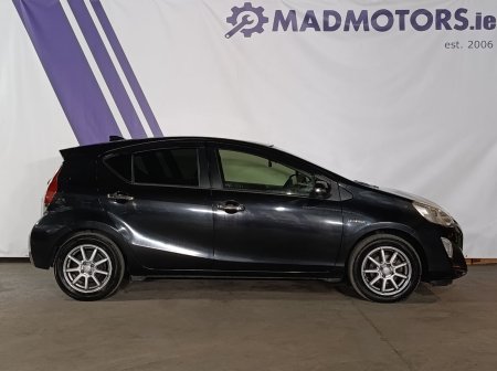 2016 Toyota Aqua - photo 9