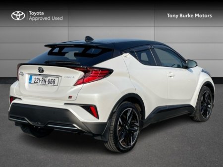 2022 Toyota C-HR - photo 2