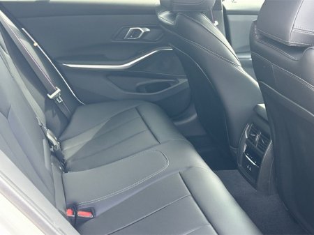 2026 BMW 3-Series - photo 19