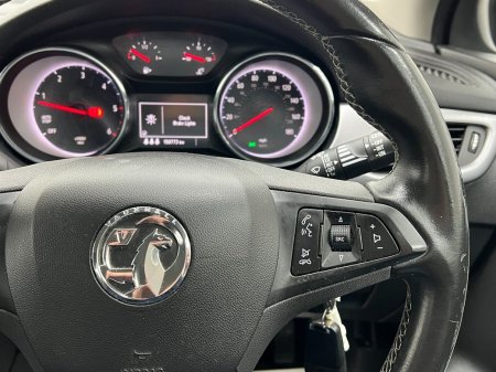 2017 Vauxhall Astra - photo 23