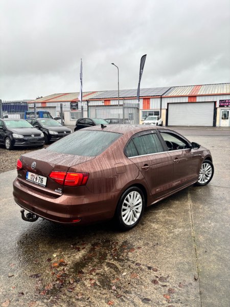 2017 Volkswagen Jetta - photo 6