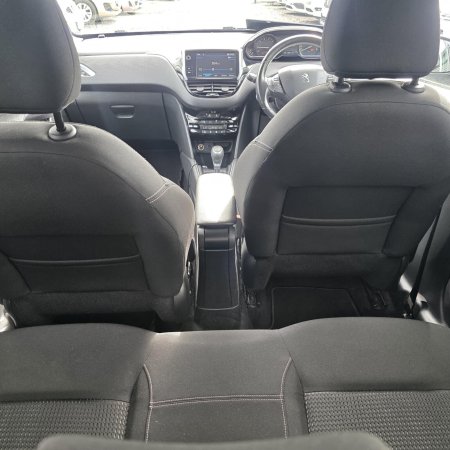 2018 Peugeot 208 - photo 12