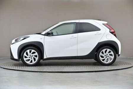2024 Toyota Aygo X - photo 11