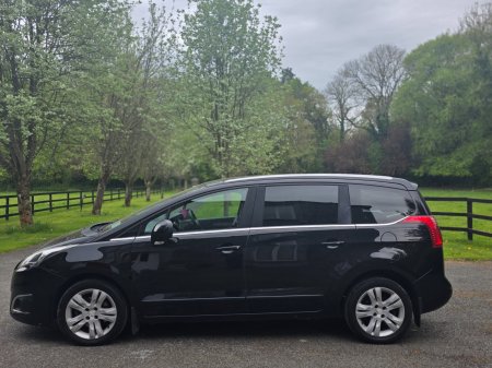 2016 Peugeot 5008 - photo 5