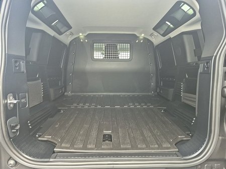 2026 Land Rover Defender - photo 11