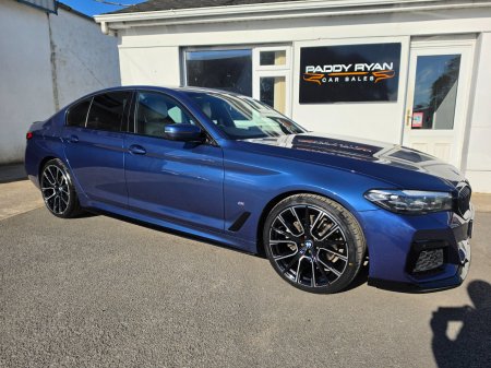 2022 BMW 5-Series - photo 2