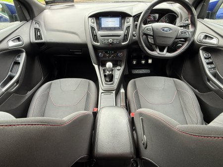 2018 Ford Focus - photo 11