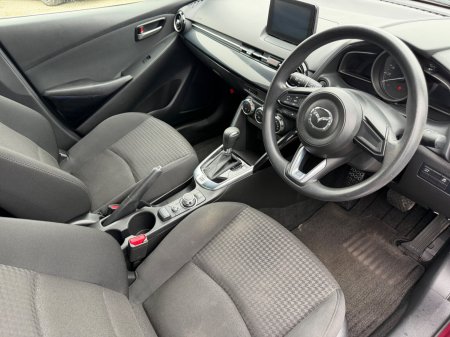 2016 Mazda Demio - photo 12