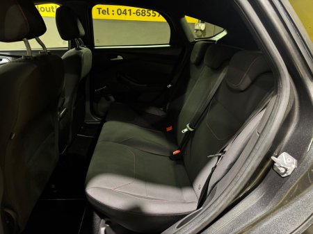 2017 Ford Focus - photo 11