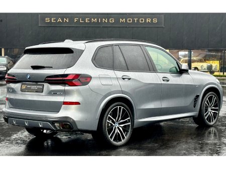 2025 BMW X5 - photo 3