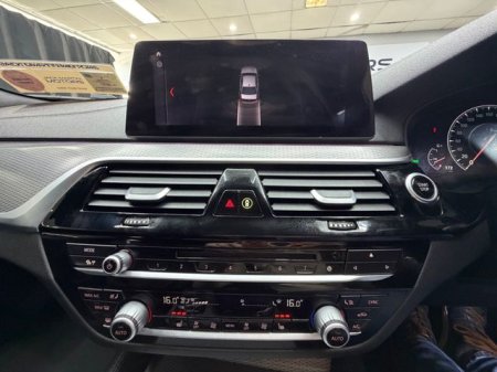 2018 BMW 5-Series - photo 23