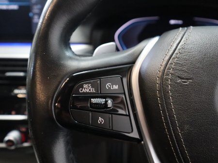 2019 BMW 5-Series - photo 12