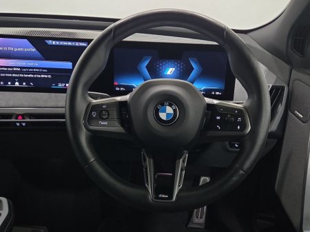 2025 BMW iX - photo 5
