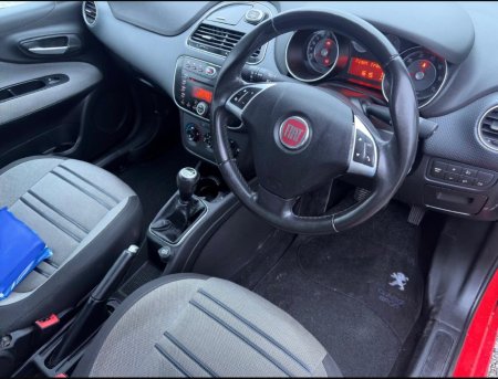 2012 Fiat Punto - photo 2