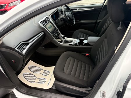 2016 Ford Mondeo - photo 15