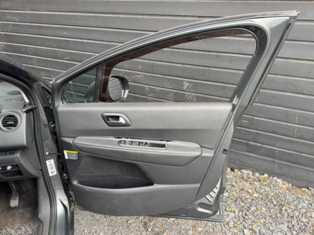 2010 Peugeot 5008 - photo 19