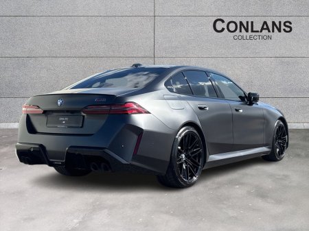 2025 BMW M5 - photo 2