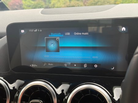 2022 Mercedes-Benz GLA - photo 19