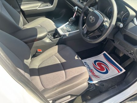 2020 Toyota RAV4 - photo 10