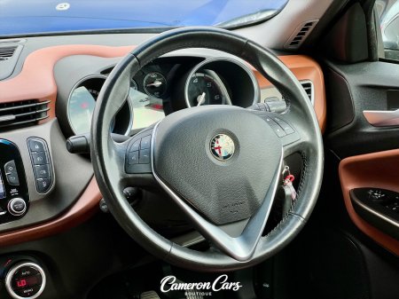 2014 Alfa Romeo Giulietta - photo 26
