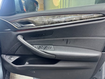 2018 BMW 5-Series - photo 18