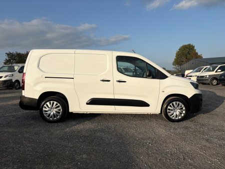 2020 Peugeot Partner - photo 3