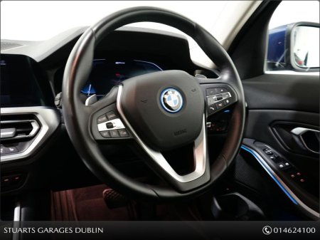 2022 BMW 3-Series - photo 14