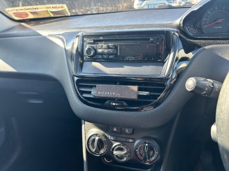 2012 Peugeot 208 - photo 11
