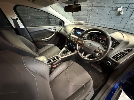 2017 Ford Focus - photo 9