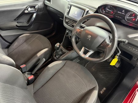 2016 Peugeot 208 - photo 12