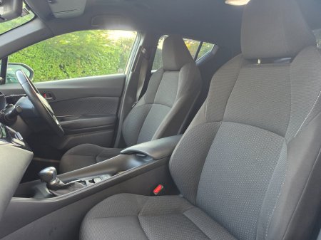 2019 Toyota C-HR - photo 16