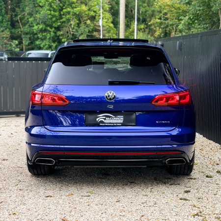 2023 Volkswagen Touareg - photo 9