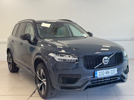 2023 Volvo XC90 T8 PHEV 455hp Plus (Dark Theme)