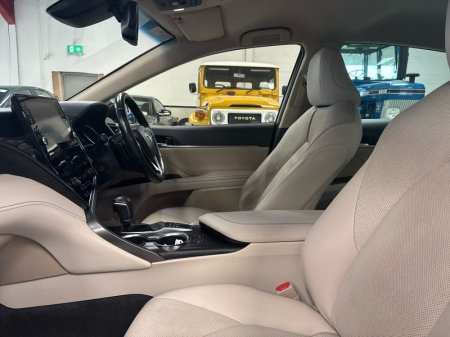 2023 Toyota Camry - photo 6