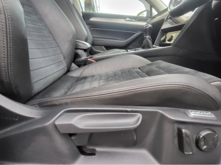 2018 Volkswagen Passat - photo 18