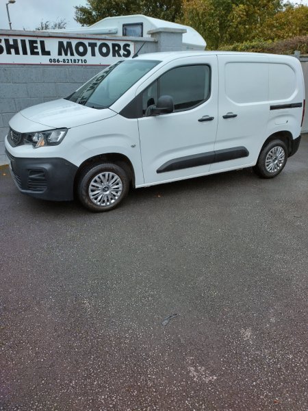 2021 Peugeot Partner - photo 4