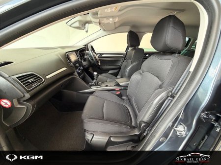 2020 Renault Megane - photo 15