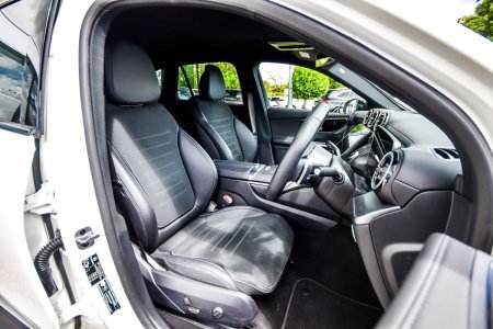 2025 Mercedes-Benz GLC - photo 12
