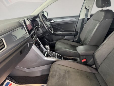 2023 Volkswagen T-Roc - photo 17