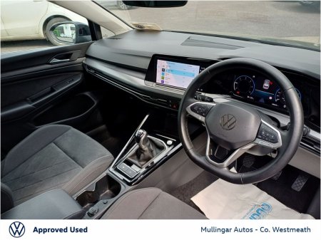 2023 Volkswagen Golf - photo 8
