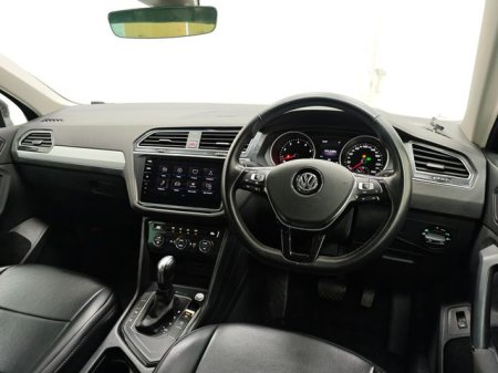 2020 Volkswagen Tiguan - photo 13