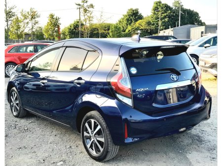 2018 Toyota Aqua - photo 4