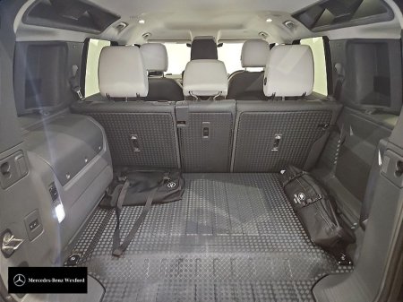 2025 Land Rover Defender - photo 11