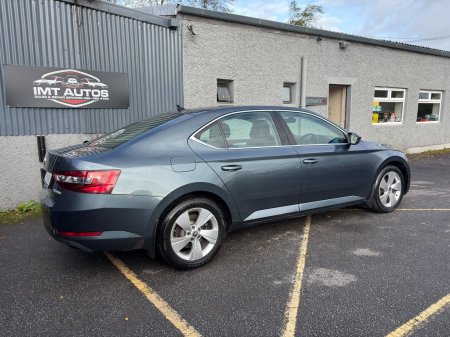 2018 Skoda Superb - photo 2