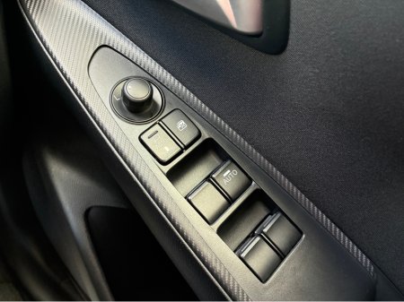 2017 Mazda Demio - photo 12