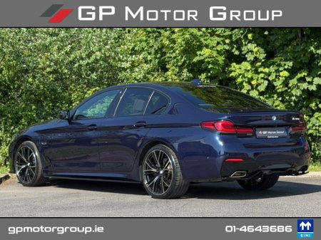 2022 BMW 5-Series - photo 8