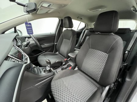 2017 Vauxhall Astra - photo 8