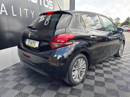 2017 Peugeot 208 - photo 7